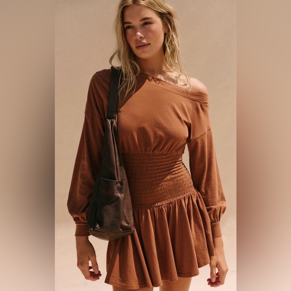 Free People Dresses & Skirts - NWT FREE PEOPLE SCORCHING HOT LONG SLEEVE MINI DRESS ARGAN OIL